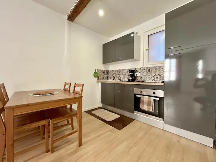 Apartament Au Coeur De La Plaine : La Vie Locale Marsylia Francja