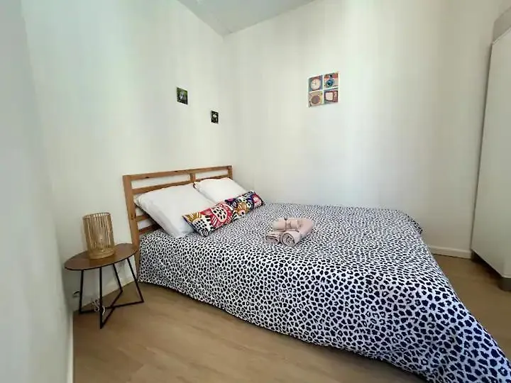 Au Coeur De La Plaine : La Vie Locale Apartment Marseille 0*,